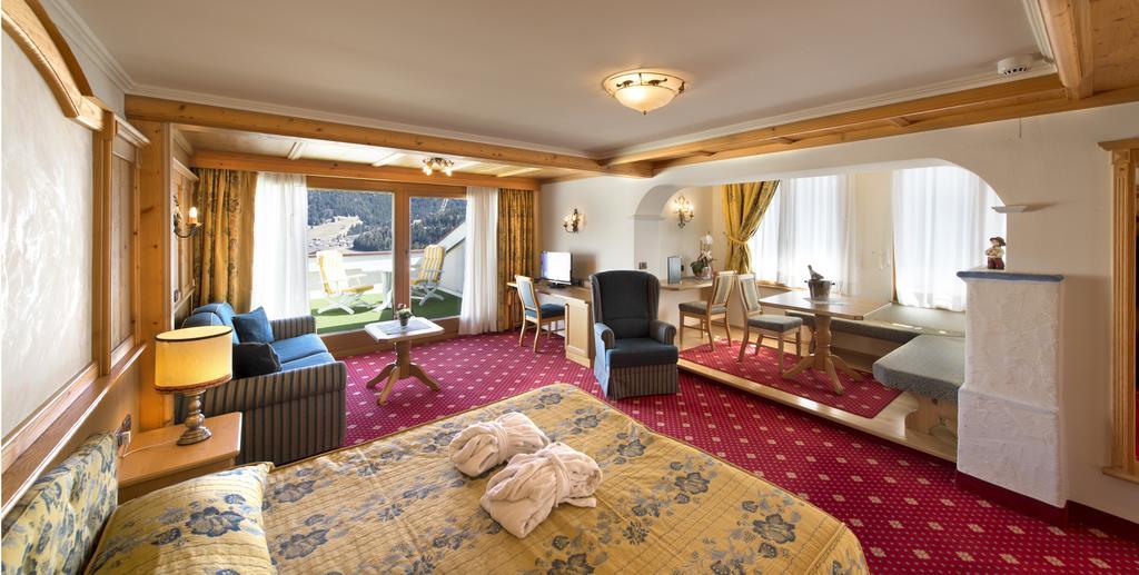 Alpen Hotel Corona Виго-ди-Фасса Номер фото